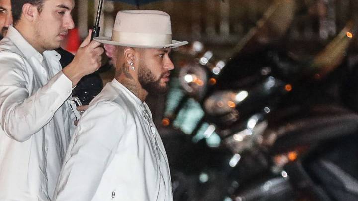 Neymar Celebrates 28th Birthday Amid Ongoing Tension At Psg As Com