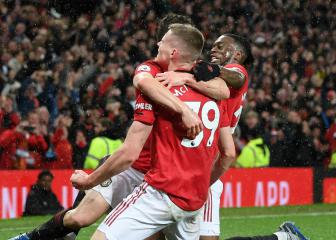 Old Trafford rises to Solskjaer's derby triumph of style and steel