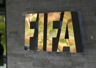 FIFA for postponing and clubs not forced to release