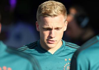 Man Utd aim to beat Madrid to Van de Beek signature