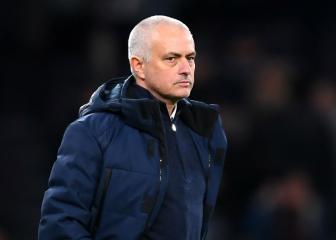 Jose Mourinho helps the elderly amid cornavirus crisis