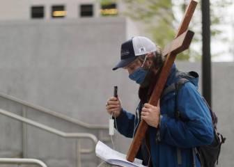 The US records highest coronavirus deaths in a single day