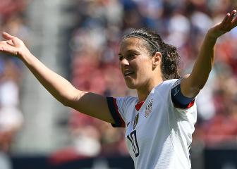 USWNT star Carli Lloyd says NFL dream may have to 'get pushed a year or so'