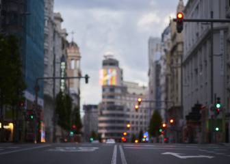 Lockdowns should be lifted in 2-week stages to stem Covid-19 spread - WHO