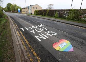 Doctors criticise UK government over coronavirus protection shortages