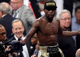 Mayweather bikes around LA without mask during coronavirus pandemic