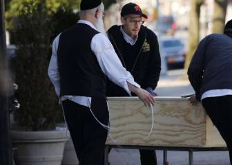 US death toll hits 40,000