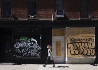 US states move to reopen despite Trump warning death toll could hit 100,000