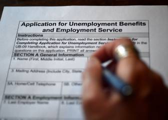 Where to claim unemployment benefits in US: phone, online