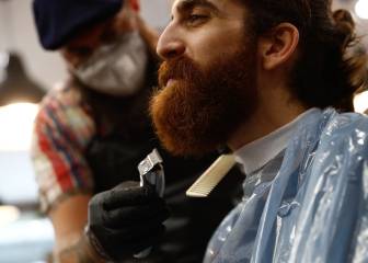 Can coronavirus stay in my hair or in a beard?