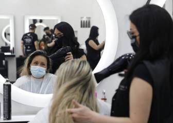 When do hair and nails salons open in the US?