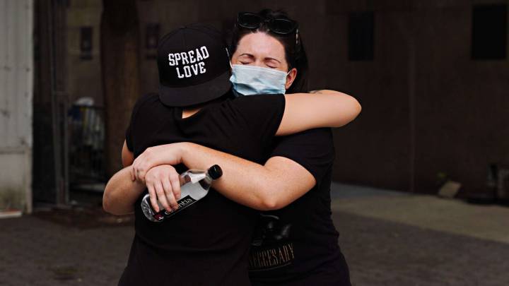 Coronavirus US live updates: cases, deaths and stimulus checks today