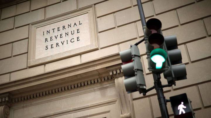 IRS customer service: Stimulus check phone number and how to contact
