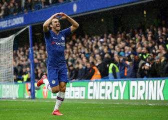 Liverpool announce extended contracts but Chelsea stars reject short-term deals