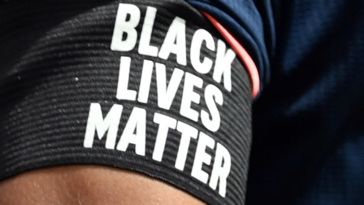 Black Lives Matter &#39;unity&#39; from Premier League stars on return - AS.com