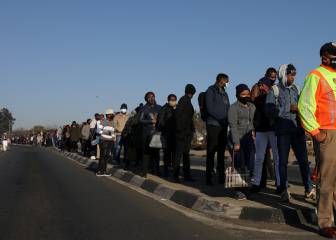 South Africa: taxi drivers on strike due to Covid-19 consequences