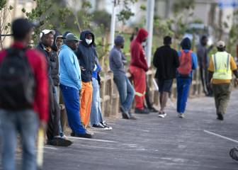 Lockdown South Africa: gathering with friends allowed, but not at home