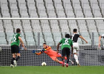 Juve boss Sarri lauds Ronaldo's 