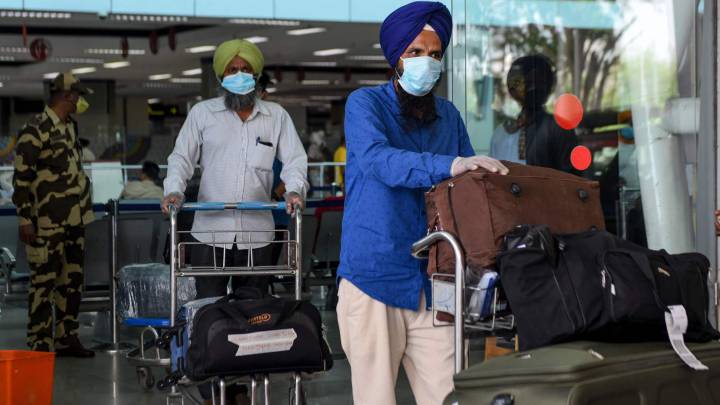 Delhi Airport imposes new restrictions on passengers arriving on international flights