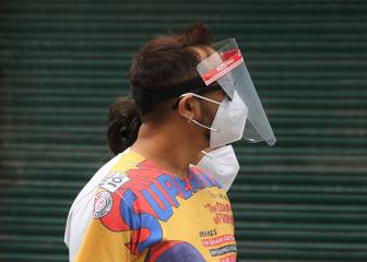 US states impose mandatory mask-wearing in public