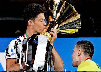 Cristiano Ronaldo to stay at Juventus for Serie A treble