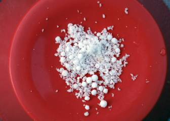 Why is ammonium nitrate so dangerous?