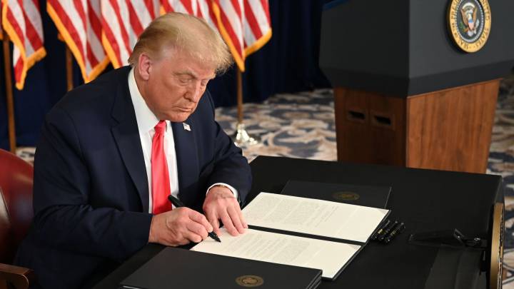 $400 unemployment benefit: Trump signs executive order