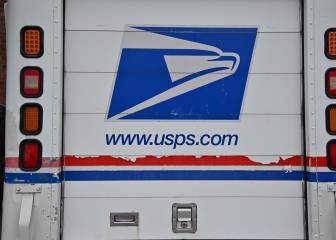 Stimulus check: how can the postal service battle affect it?