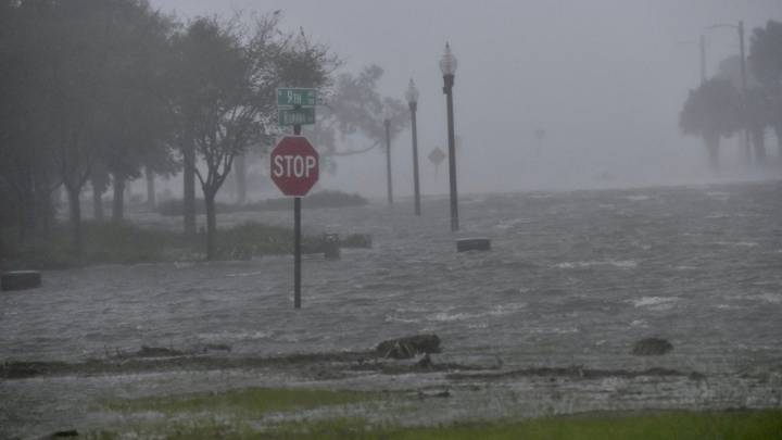 Houston close schools as Storm Beta approaches