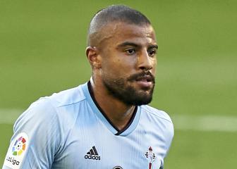 Paris Saint-Germain sign Rafinha from Barcelona