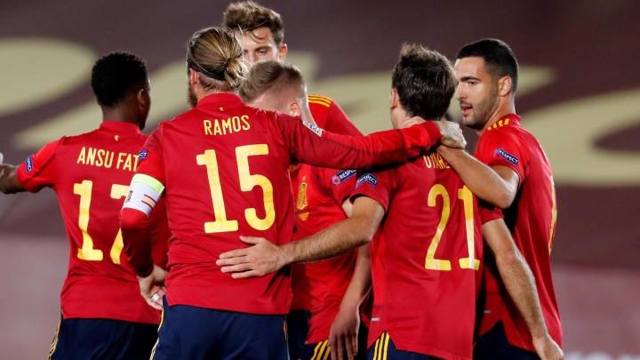 Spain edge Switzerland to stay top of Nations League group