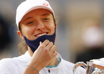 Swiatek win hailed as 'great story' by Lewandowski