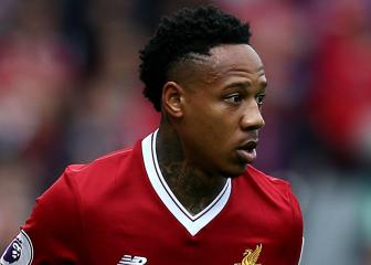 Ex-Liverpool, England defender Clyne rejoins Crystal Palace