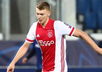 Liverpool eye Ajax's Schuurs to replace Virgil van Dijk