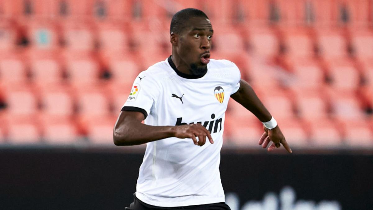 Atletico Madrid sign Kondogbia as Partey replacement