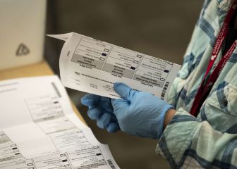 What does an official ballot look like?