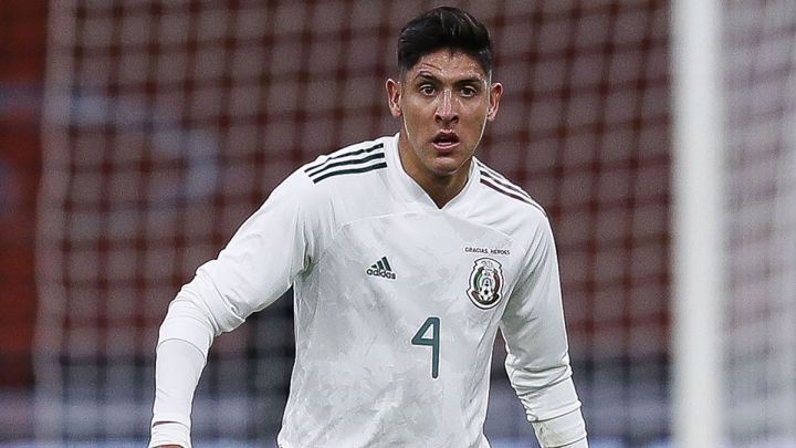 Edson Alvarez Wants To Play For Manchester City As Com