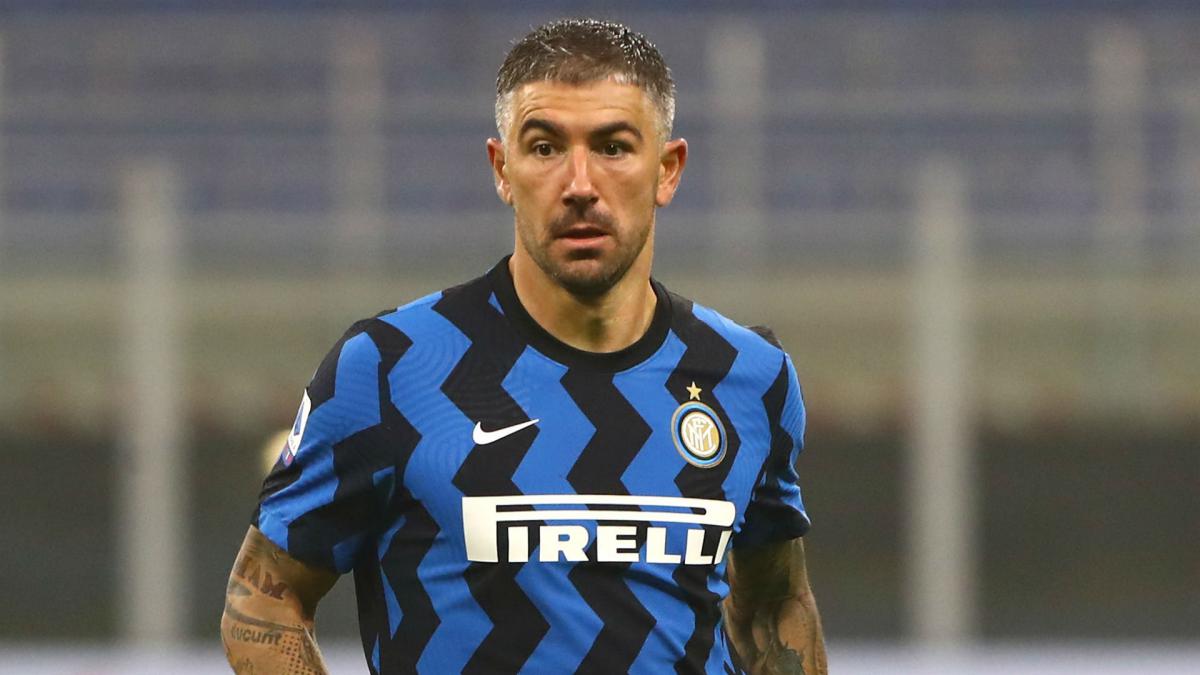 Inter defender Kolarov tests positive for COVID-19