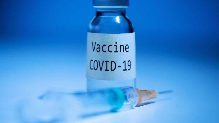 How will the new coronavirus vaccine be distributed to the population?