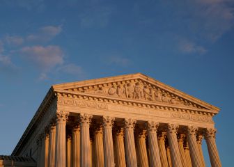 Supreme Court asked to block Biden's victory in Pennsylvania