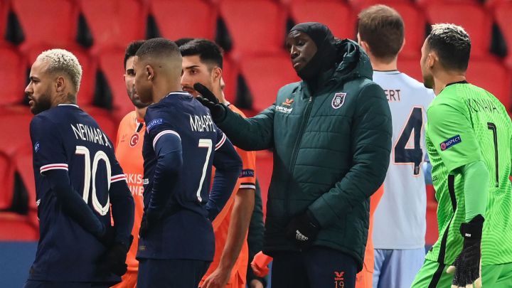 Play suspended at PSG vs Istanbul Basaksehir over racist comments from fourth official