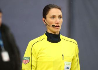 Kathryn Nesbitt becomes the first woman to referee a MLS Cup Final