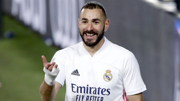 Benzema header makes it 2-1 to Real Madrid