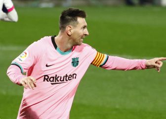 Messi makes merry as new Barça shape stumps Valladolid