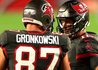 Gronkowski lauds Brady commitment to Buccaneers