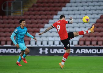 Listless Liverpool crushed by Danny Ings lob