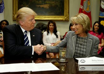 Who has resigned from the White House after the Capitol riots?