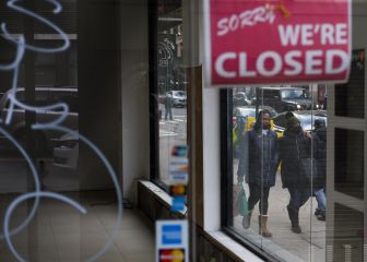 How can I track my $300 unemployment payment?