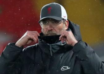 Klopp brushes away title talk but wants Anfield to be a fortress again