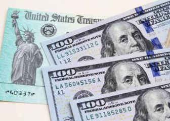 How many stimulus checks did the IRS send out?